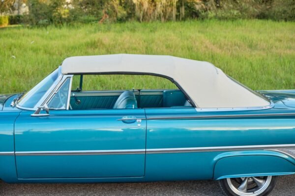 Ford Galaxie Sunliner Convertible Restored - Image 40