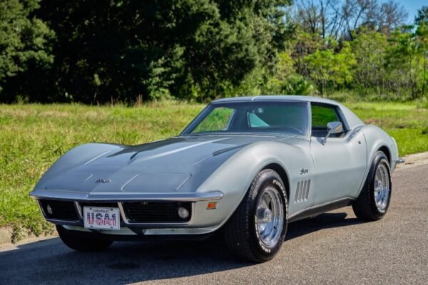 1969 Chevrolet Corvette Stingray - Image 3