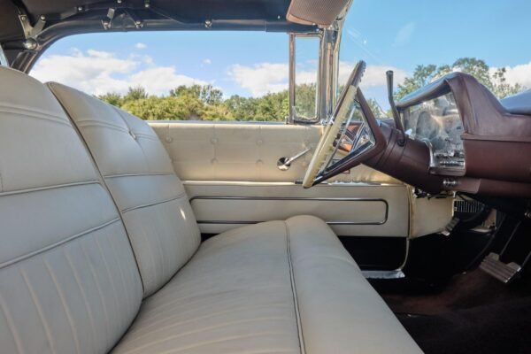 Lincoln Continental Mark III Convertible - Image 4