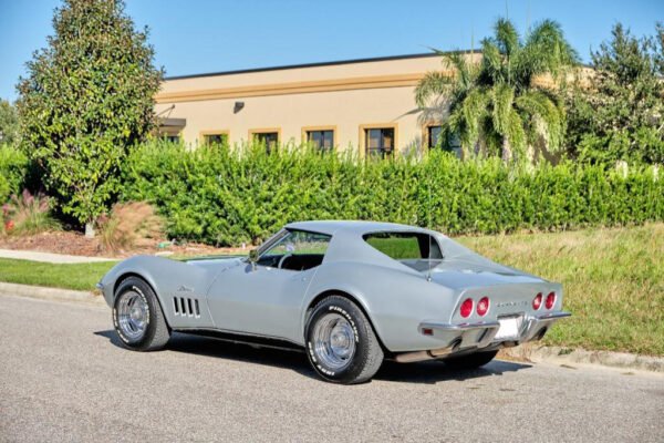 1969 Chevrolet Corvette Stingray - Image 6