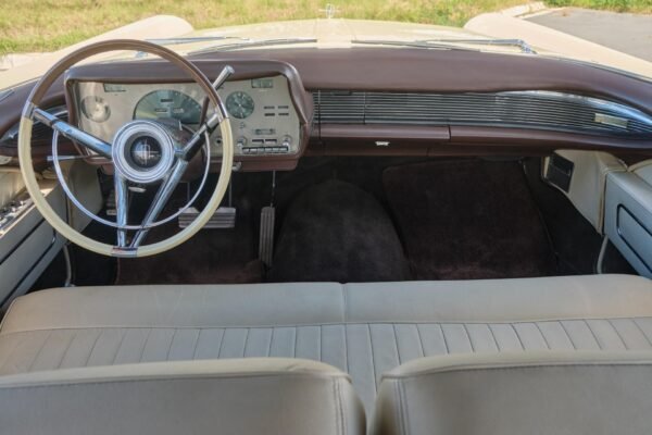 Lincoln Continental Mark III Convertible - Image 38