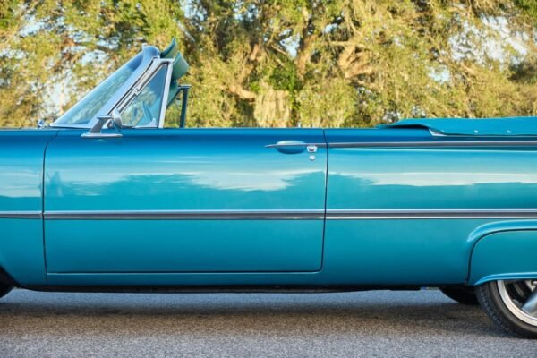 Ford Galaxie Sunliner Convertible Restored - Image 4