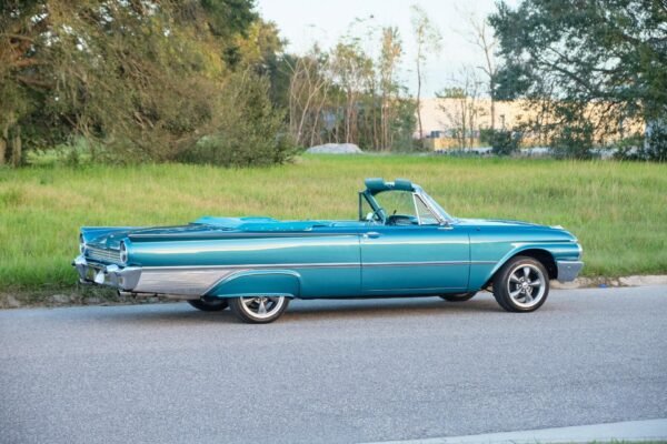 Ford Galaxie Sunliner Convertible Restored - Image 7