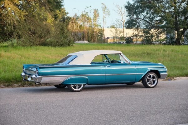 Ford Galaxie Sunliner Convertible Restored - Image 8