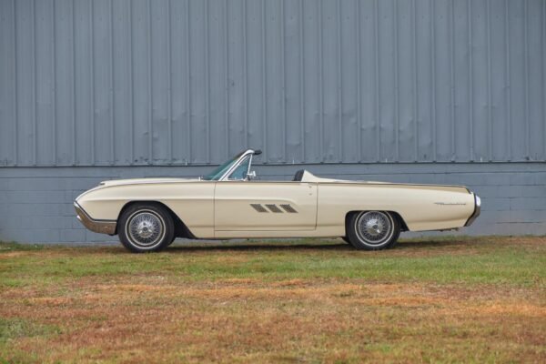 1963 Ford Thunderbird Convertible - Image 14