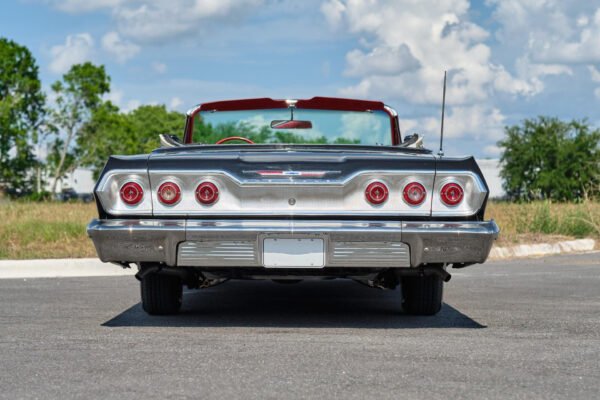 Chevrolet Impala SS convertible Super Sport - Image 33