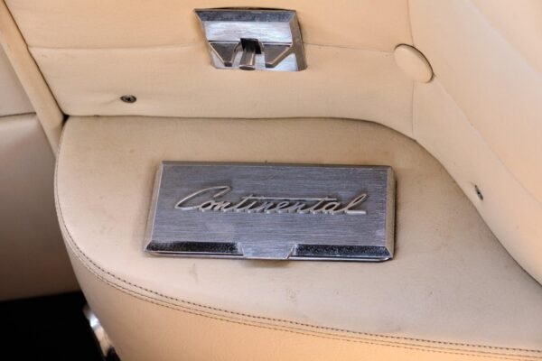 Lincoln Continental Mark III Convertible - Image 34