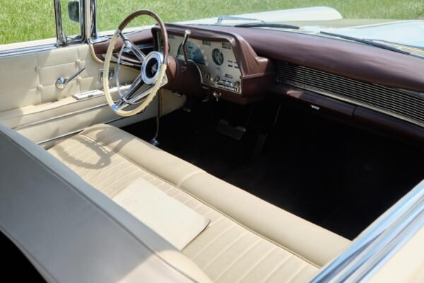 Lincoln Continental Mark III Convertible - Image 37